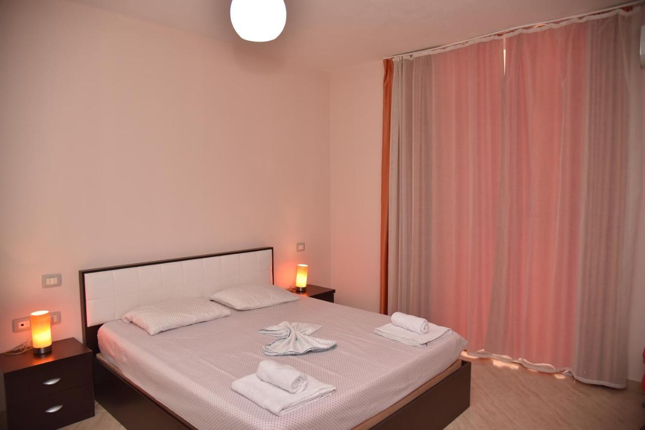 Flowers Apartments Голем Экстерьер фото