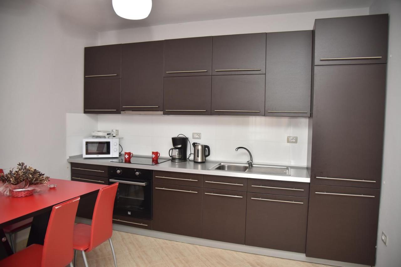 Flowers Apartments Голем Экстерьер фото